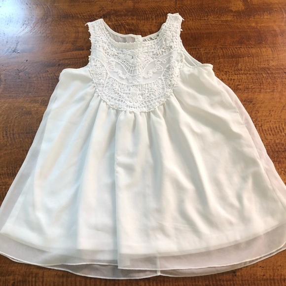 Boutique Tops - ❤️Boutique - White Crochet & Chiffon Swing Tank Top - S